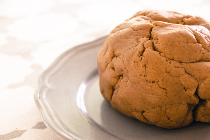 Gingernut Cookies :: The Scandinavian Baker
